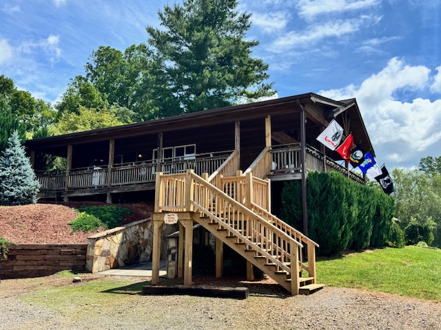 Eagle Fork Vineyards in Hayesville