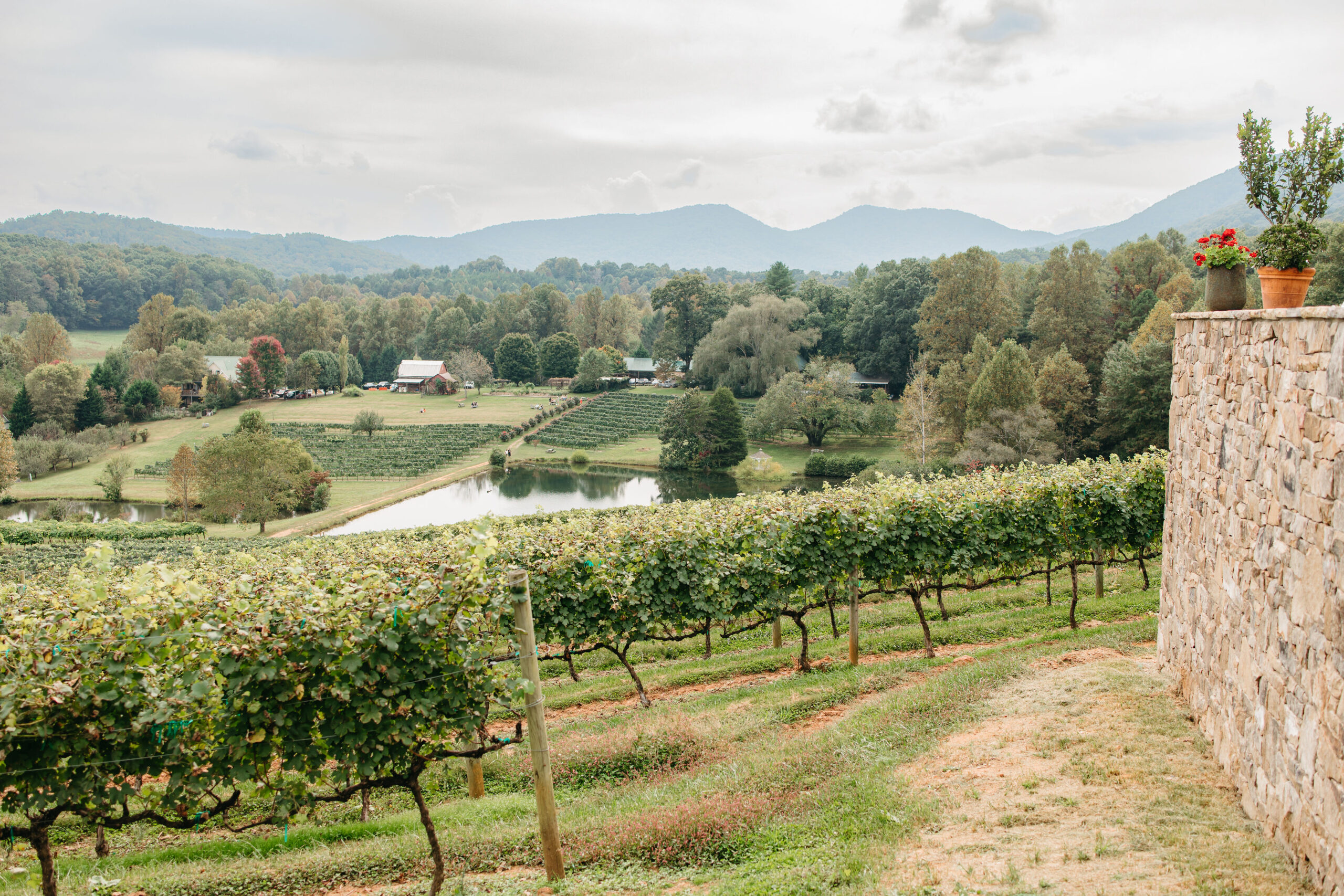 Crane Creek Vineyards Stone House tasting room